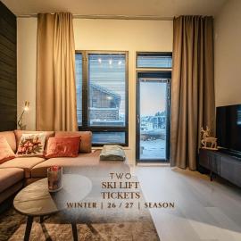 Le Chalet Lingonberry D3 Ski-in Ski-out, Hot Tub by Aavalevi