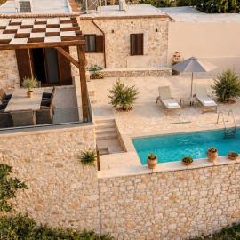 Vertigo Stone Villa - Roumeli Private Pool Escape
