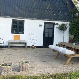 Gård lejlighed ved Middelfart - hest muligt, Hotel in Kavslunde