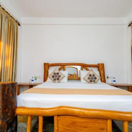 Mihini Hotel and Restaurant