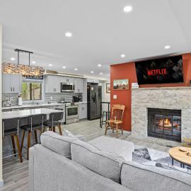 The Cozy Cubhouse Perfect Couples Getaway