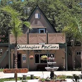 Okefenokee Pastimes Cabins and Campground, hotel a Folkston