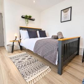 WorkStay Albert Road Contractor & Work Stays, hotelli kohteessa Portsmouth