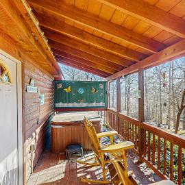 Cozy Cabin Sleep 3 Hot Tub Free Attraction Ticket