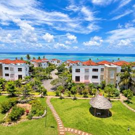 Beachfront 2 Bedroom Apartment North Coast