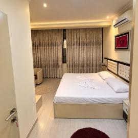 Hotel 7777