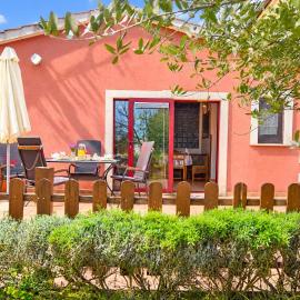 House Nada, hotel di Rovinj