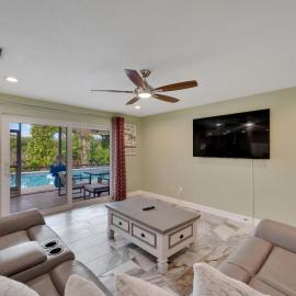 Stunning 3BR Home offers water view Minutes to the Beach
