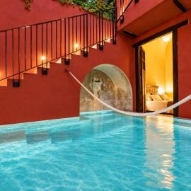 Colonial Oasis Pool 4BR Rooftop Garage