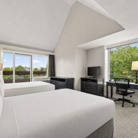 The Embassy Inn, hotel a Victoria