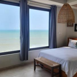 Two bedroom Serenity Kokrobite Beach Apartment, hotel v mestu Chokome