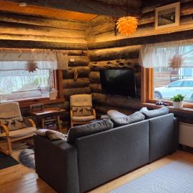 Cabin bear's hide โรงแรมในโรวานิเอมิ