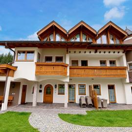 Holiday apartment in an Alpine setting