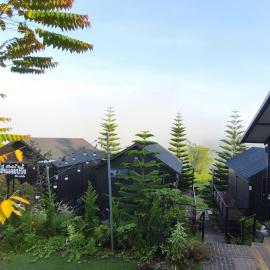 บ้านพัก เย็นเย็นแคมป์ปิ้ง อิน เขาค้อ, hotel en Ban Pa Daeng