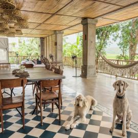 Baia Nest LANAI Glamping in Open Space within Self-Service Villa Near the Beach, Pet Friendly with a Fee, hotel v destinácii Gubat