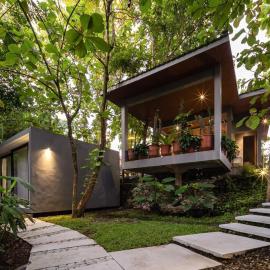 Guru Giri Forest Cabin Villa Yogyakarta