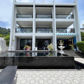 Phuket Moonlit Patong Bay Hideaway Hotel
