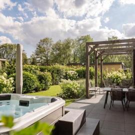 Mooi Twente Lodges - privé Spa en sauna, hotel di Markelo