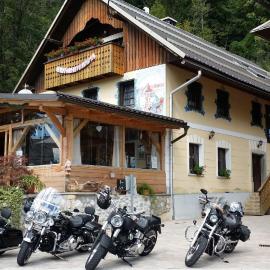 Slovenian Traditional Guest House, hotel in Begunje na Gorenjskem