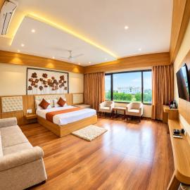 Hotel 9 Coin, khách sạn ở Shirdi