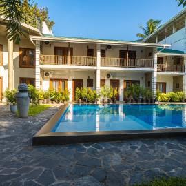 The Lavish Haven Ahangama - 2min Walk to Kabalana Beach, hotel v destinaci Ahangama