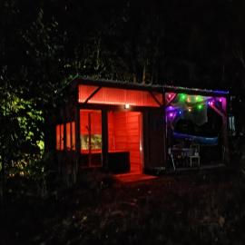 Chalet spa privatif Le Puy Papillon โรงแรมในServières-le-Château
