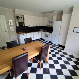 Your home away from home near Volvo CE, work and vacation, hotel di Braås