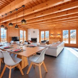 Narnia SKI IN & SKI OUT chalet 14 pers – hotel w mieście Les Collons