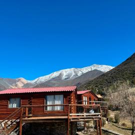 Cabañas BALCONES DEL PORTEZUELO - Mendoza, hotel a Potrerillos