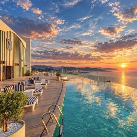 ELVIVIAN OCEAN Five-star Condo Hotel Nha Trang Beach