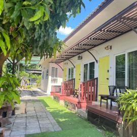 Little Guesthouse KadKongTa