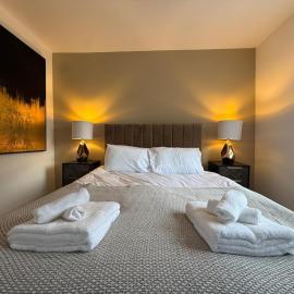 Netley House Luxury Five-Bed Home โรงแรมในNetley