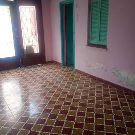 Casa Particular con 3 haitaciones individuales para ver al papa, hotel en Luján