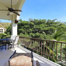 Elegant Condo in High-End Resort Community with Pool and Beach Club Access, хотел в Коко