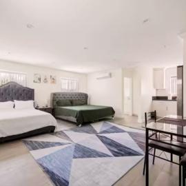 Prime new beautiful studio in burbank