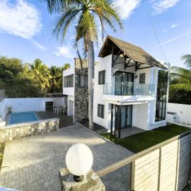 Villa Palmito - with Sea View