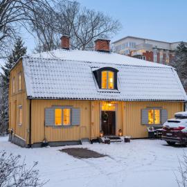 300 Year Old Villa in Solna Mall of Scandinavia