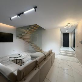 Knight Rooms
