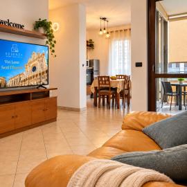 Essenza Lecce, Terrazza 2 bagni e box privato