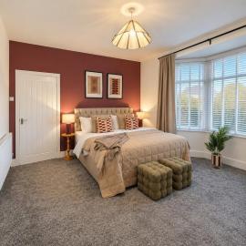 Spacious 5BR Durham Home Ideal for Contractors