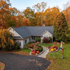 Grand Poconos Retreat Family 13 Acres Privacy