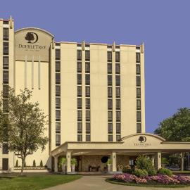 DoubleTree by Hilton Philadelphia Airport, готель у Філадельфії
