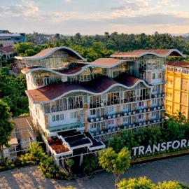 Batu में, होटल Transformer Center Hotel