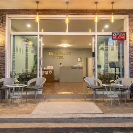 Rest And Relax Hostel