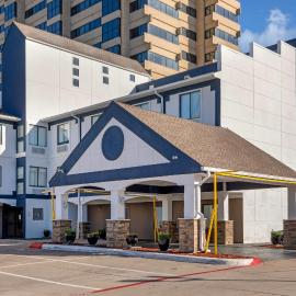Comfort Inn & Suites Love Field-Dallas Market Center