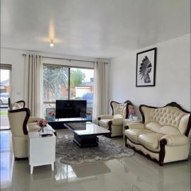 beautiful house, close to Melton station