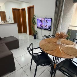Ap com 2 quartos climatizados , com fechadura eletrônica, WI-FI ,condomínio Village do bosque 3, готель у місті Імператріс