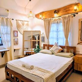 Cosy Room in Luxury 2bhk in Villa North Goa Old goa