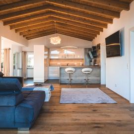 Apartment Adlerhorst im Tyrolhaus, hotel v destinácii Grinzens