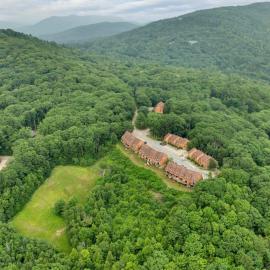 Treetop Terrace in the White Mountains